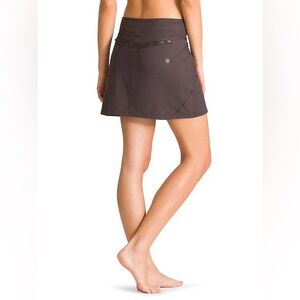 Athleta TRAILSIDE SKORT Shale EUC Size - SP